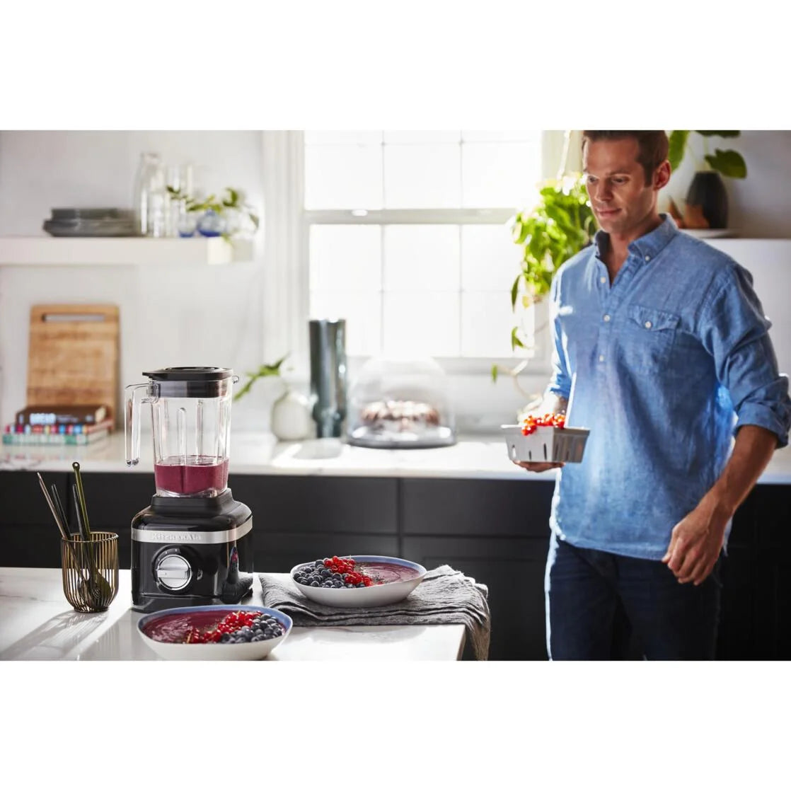 KitchenAid K150 3 Speed Ice Crushing Blender with 2 Personal Blender Jars, Onyx Black, KSB1332Y