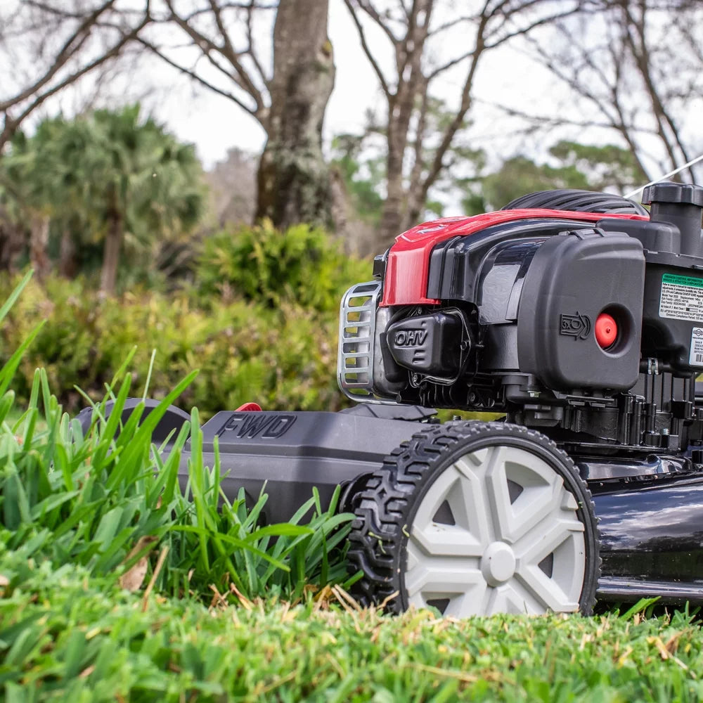 Black Max Self Propelled Mower 140cc 550 Series Briggs and Stratton Engine (Assembled Weight 62.8 Pounds, Height 37.5")